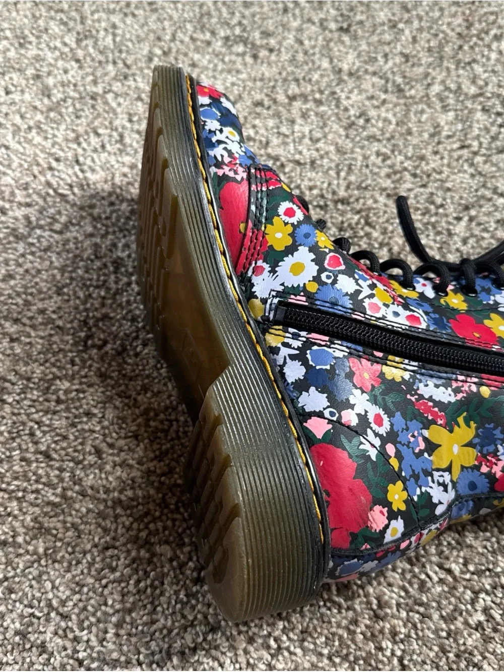 Dr. Martens Airwair 1460 Wanderflora J Boots Girls Size US 4 M nwot Floral